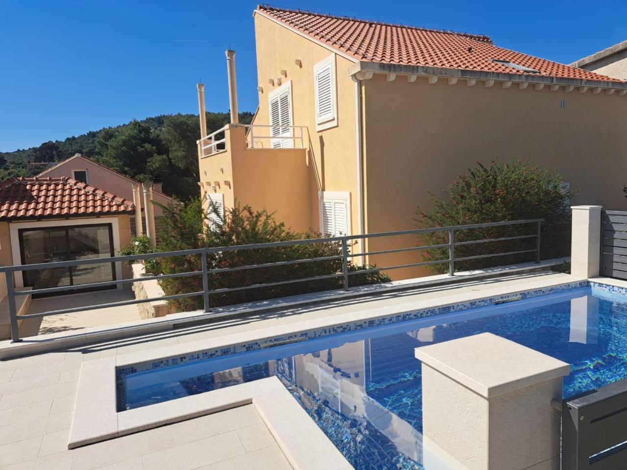 Villa "Amber" Luxury Apartments With A Pool Mlini Εξωτερικό φωτογραφία