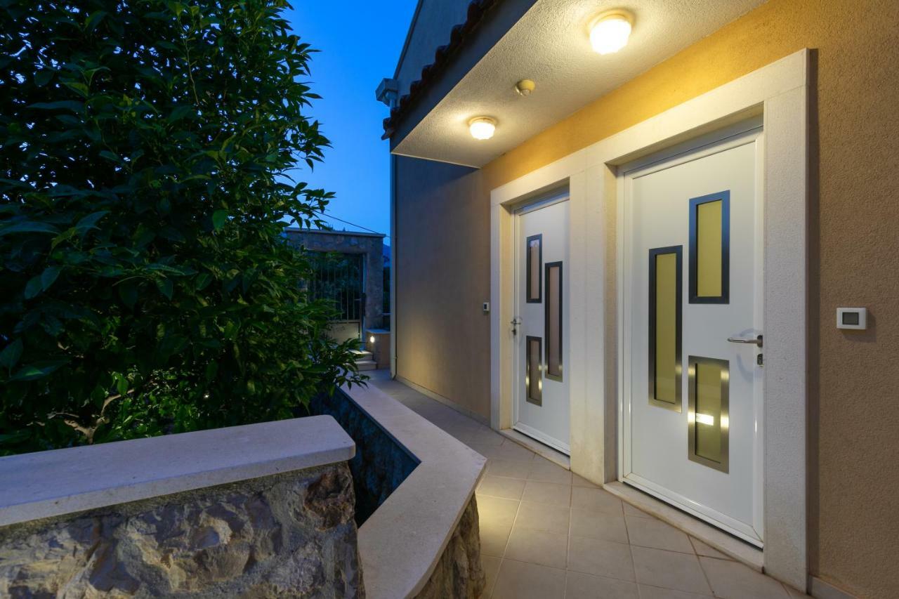 Villa "Amber" Luxury Apartments With A Pool Mlini Εξωτερικό φωτογραφία